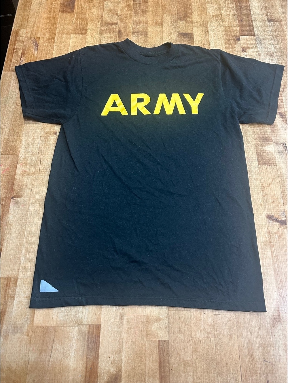 U.S. Army Physical Fitness Uniform T-Shirt Size Small Black Yellow ARMY Print